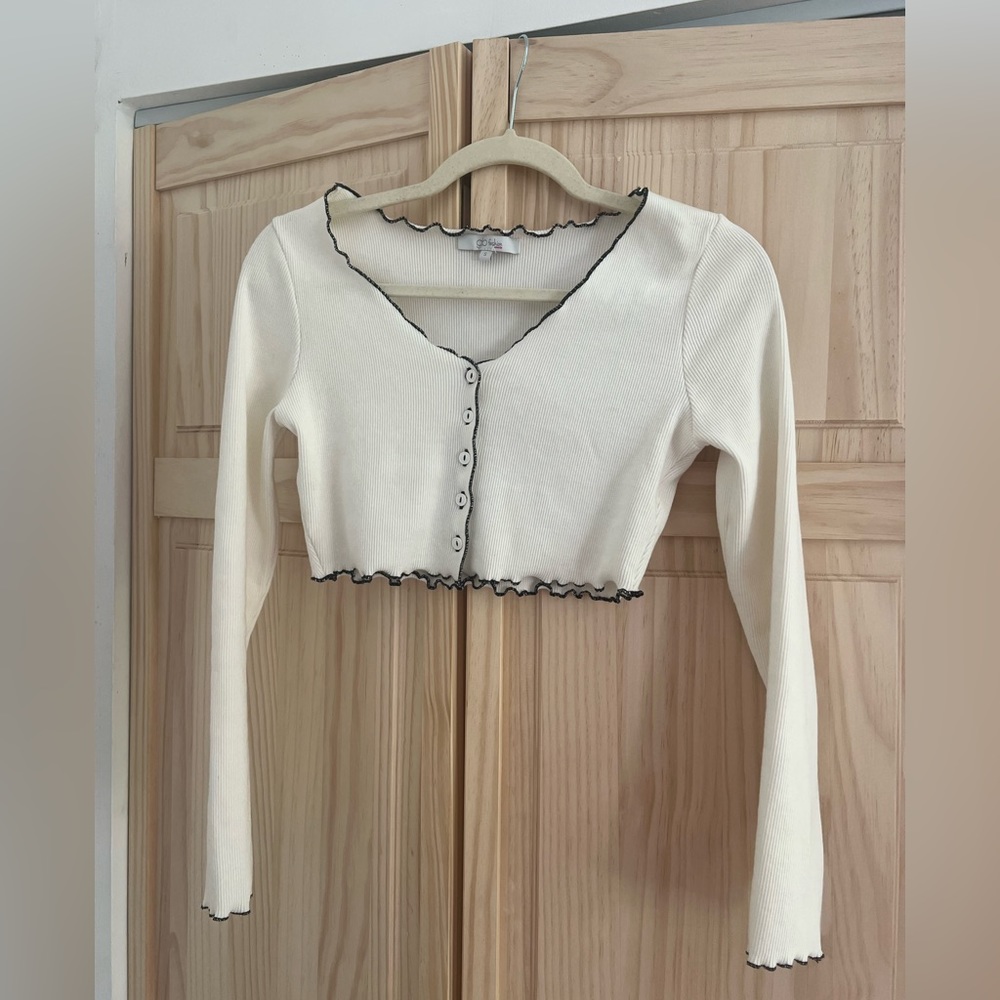 Francesca’s Long Sleeve Crop Top